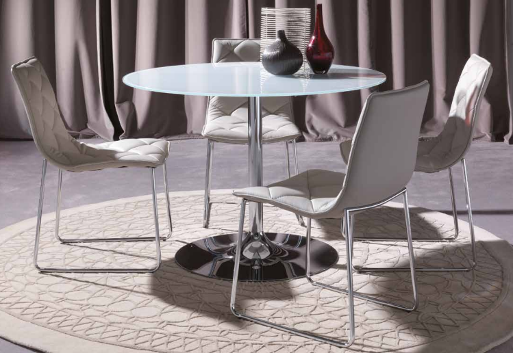 Armony White La Seggiola
