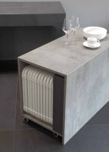 Consolle Pandora di La Seggiola con sedie abbinati, design elegante e moderno, ideale per ambienti living e ingresso.