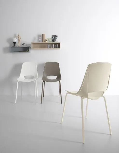 Eva 4 Point House