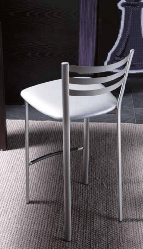 Sgabello da cucina Jody Stool di La Seggiola in alluminio, con seduta rotonda e struttura leggera, ideale per ambienti moderni