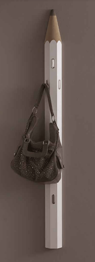 Matita La Seggiola con punta fine, ideale per scrivere e disegnare, in un design elegante e pratico.