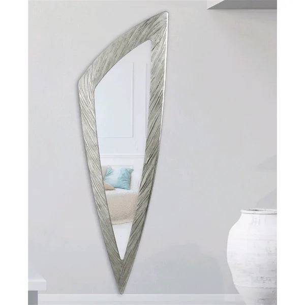 Specchiera Pintdecor in argento, design elegante con cornice riflettente, perfetta per arredi moderni e raffinati.