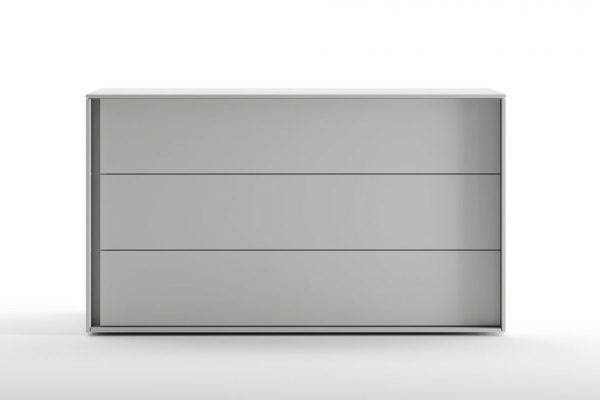 Comò Bilbao Cinquanta3 con cassetti in legno chiaro, design elegante e moderno, ideale per camera da letto.