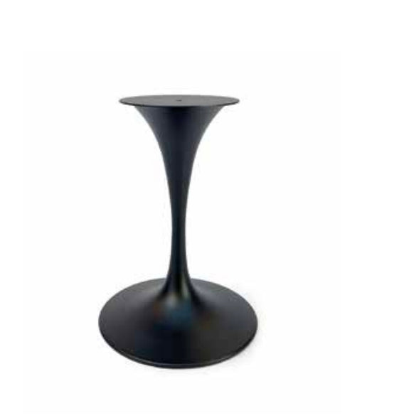 Base clessidra in stile moderno con finitura in legno chiaro, ideale per arredare ambienti living e soggiorni.