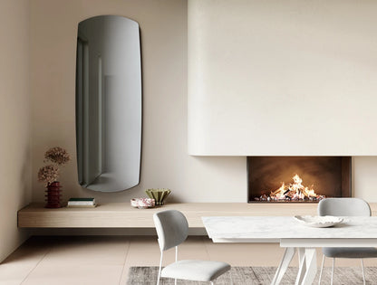 Specchiera Gemini Ikone con cornice moderna, dettagli eleganti e design raffinato per arredi di stile contemporaneo.