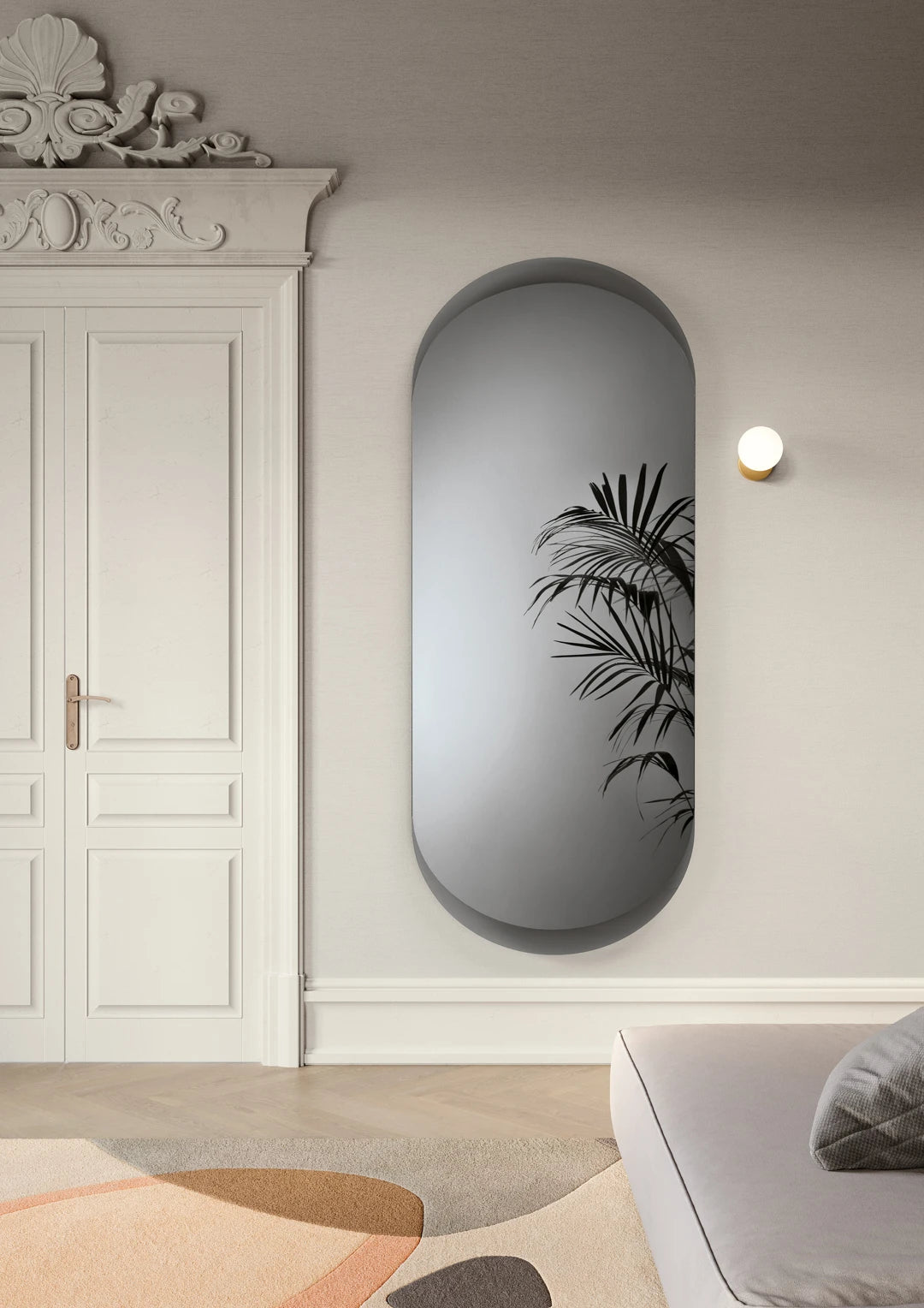 Specchiera Nox Ikone con cornice elegante, riflesso chiaro e design moderno, ideale per arredi contemporanei.