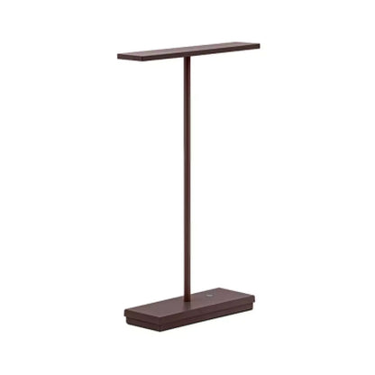 Faretto LED Linea Light Dubcolor Linea Light, luce bianca, design moderno, installato su parete in ambiente interno.