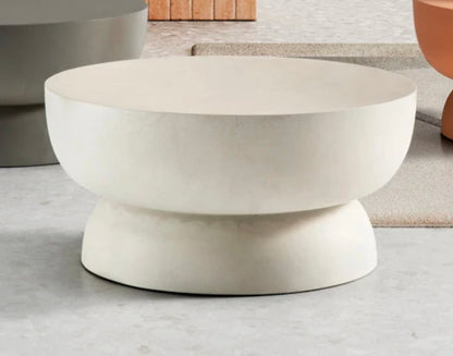 Tavolino da salotto Ikone Sisto Ikone in legno chiaro con superficie liscia e design moderno.