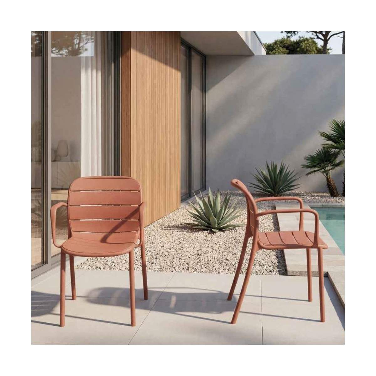 Sedia Malaga con braccioli La Seggiola in legno e tessuto, design elegante e comodo per sala da pranzo o soggiorno.